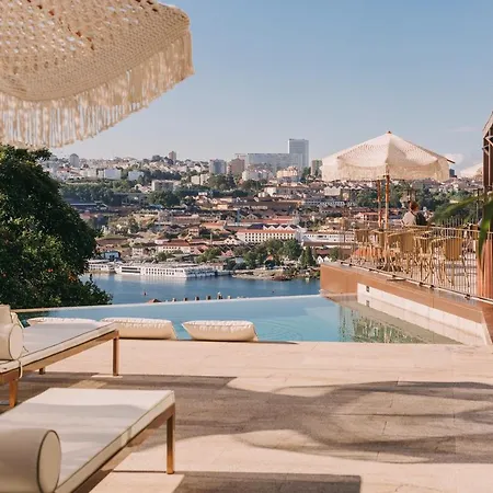 Torel Avantgarde Szálloda Porto