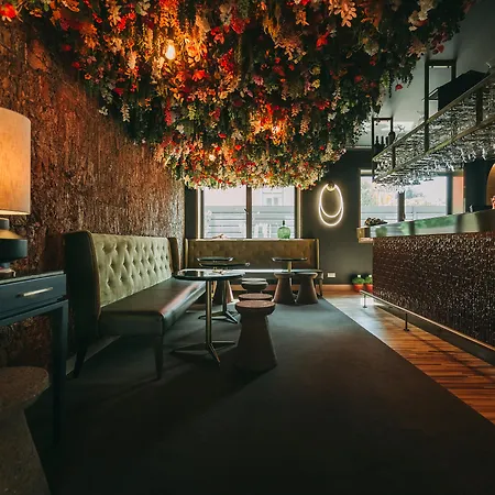 Torel Avantgarde Porto